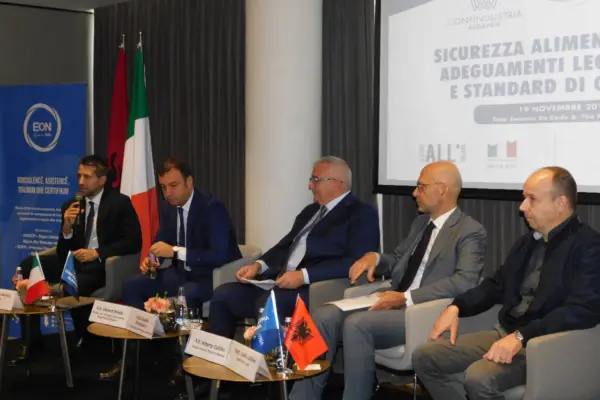 tirana-37